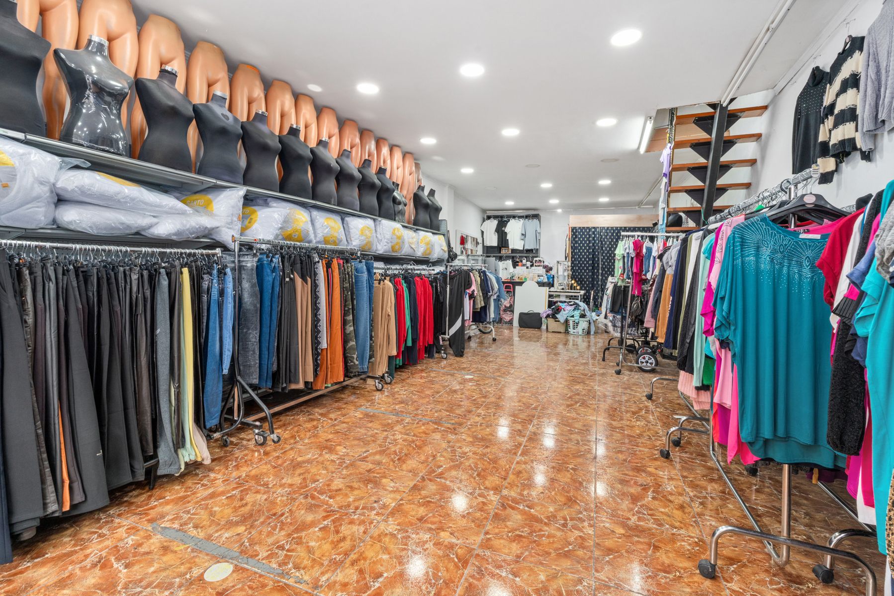 Handelspand met woonst op topligging in Gent foto 5