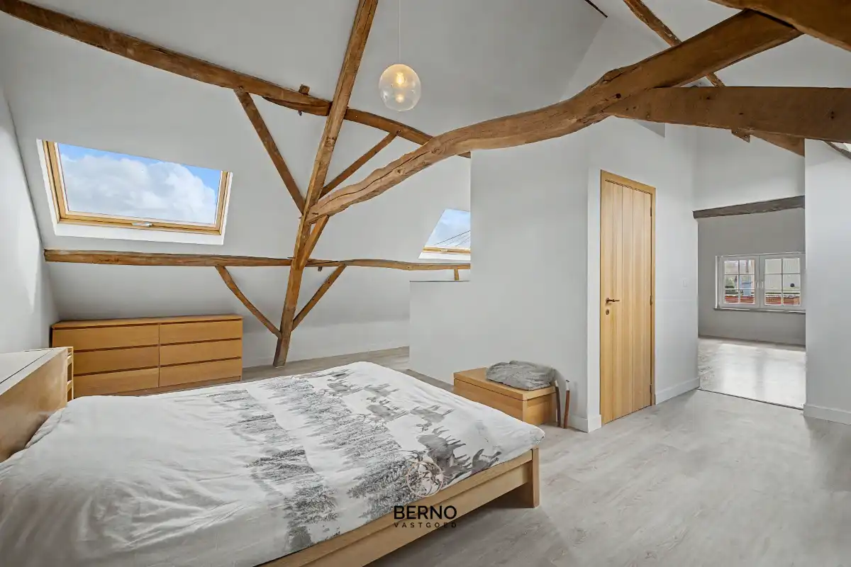 Instapklare charmante woning met zonnige binnentuin en garage. foto 20