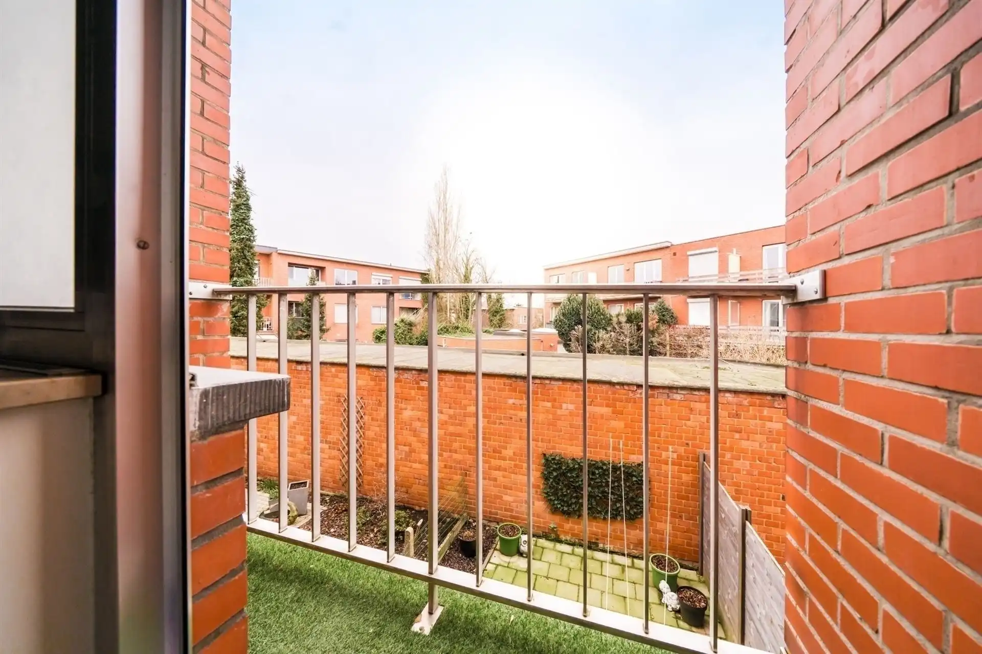 Instapklaar 2-slpk app met terras en garage (+€ 20.000) foto 15