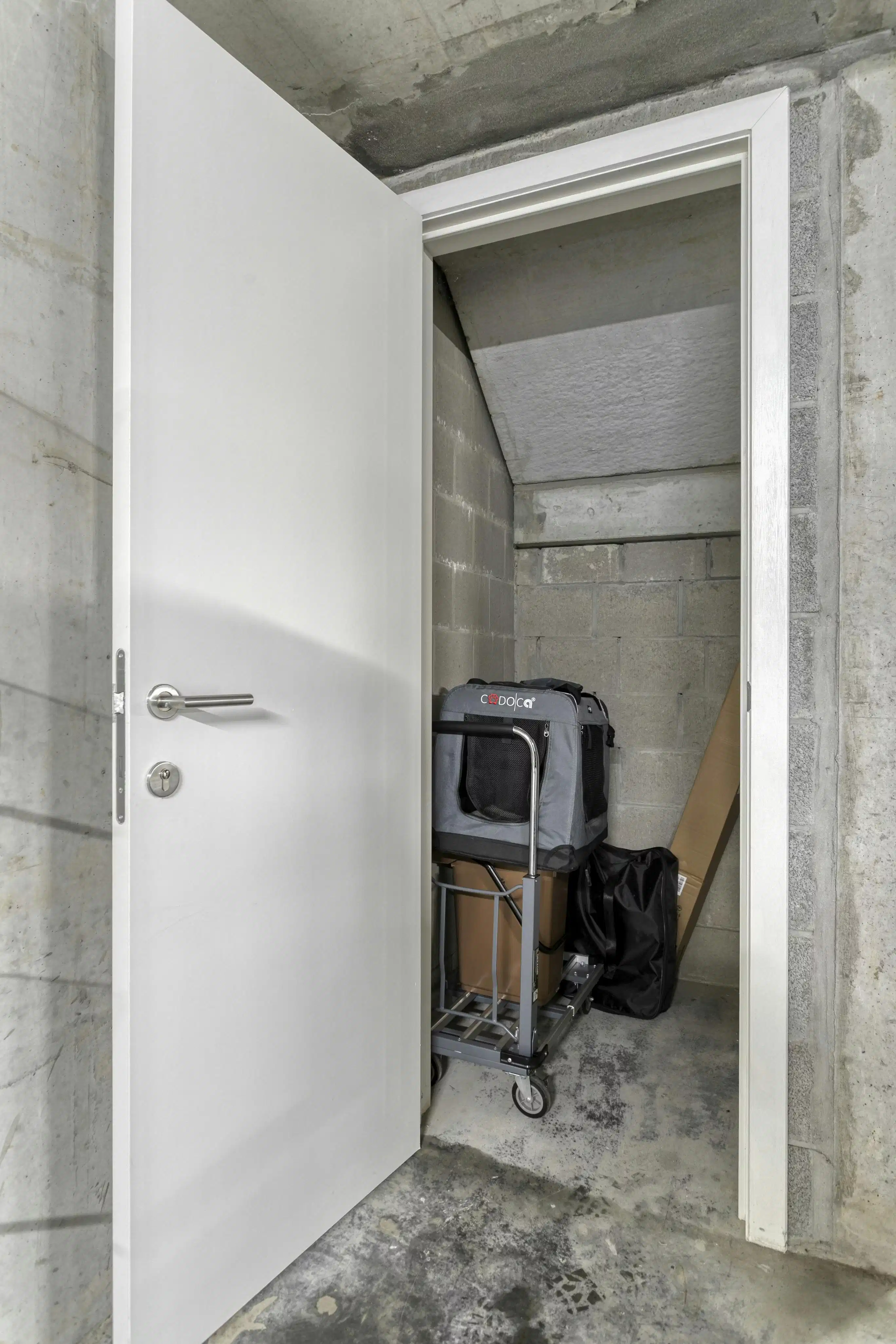 BEN-appartement met 2 kamers te koop in centrum Deerlijk foto 15