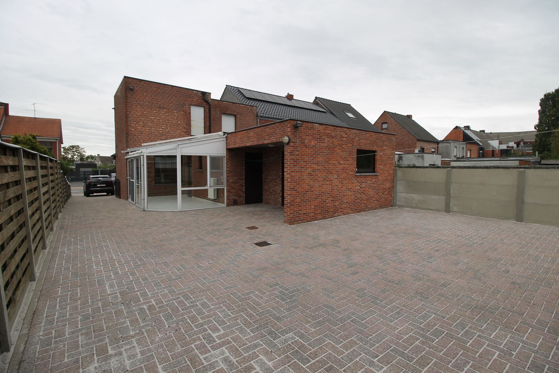 Een woning met 3 slaapkamers, garage en tuin vlakbij het centrum van Merksplas. foto 23