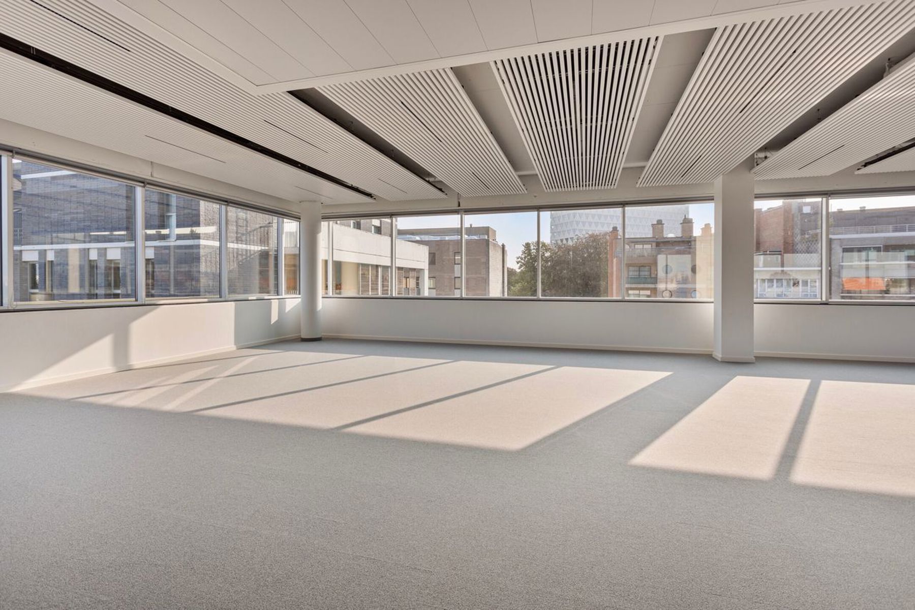 The Compass – Flexibele en duurzame kantoren foto 13