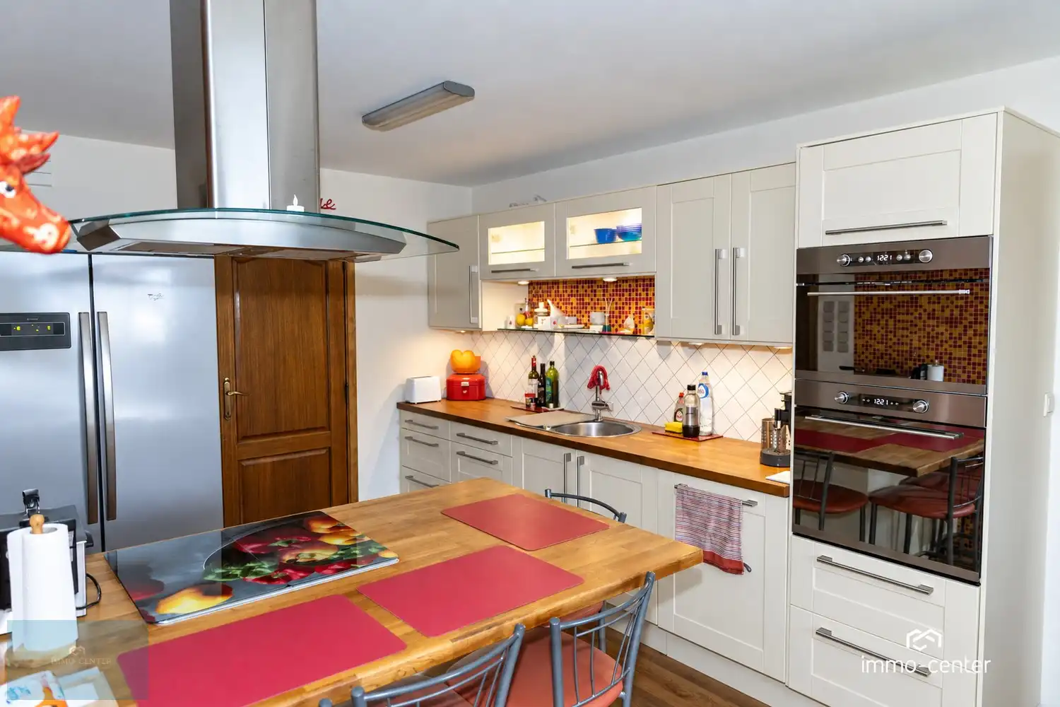 Te koop: Ruime open bebouwing met 3 slaapkamers, garage en tuin op 492 m² in Opglabbeek - Instapklare woning. foto 3