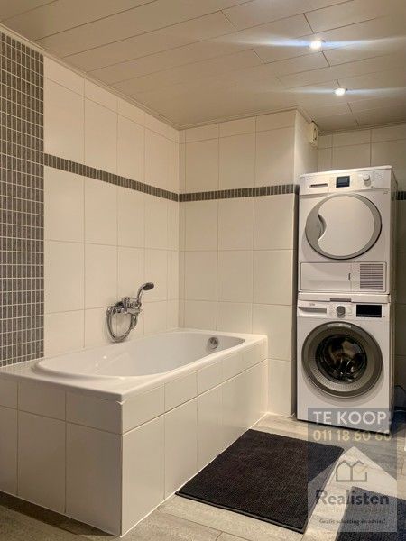 Gerenoveerd appartement met centrale ligging èn 2 slaapkamers foto 25