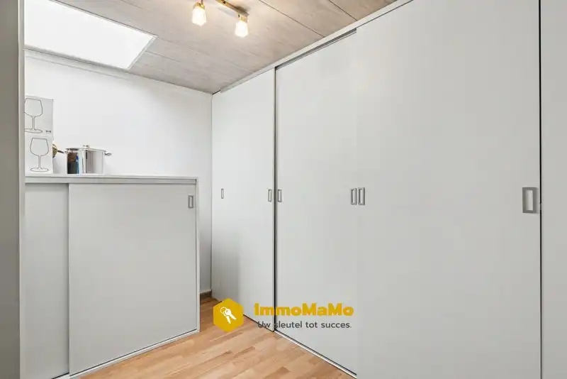 INSTAPKLARE WONING, CENTRAAL GELEGEN IN WACHTEBEKE - TE KOOP foto 15
