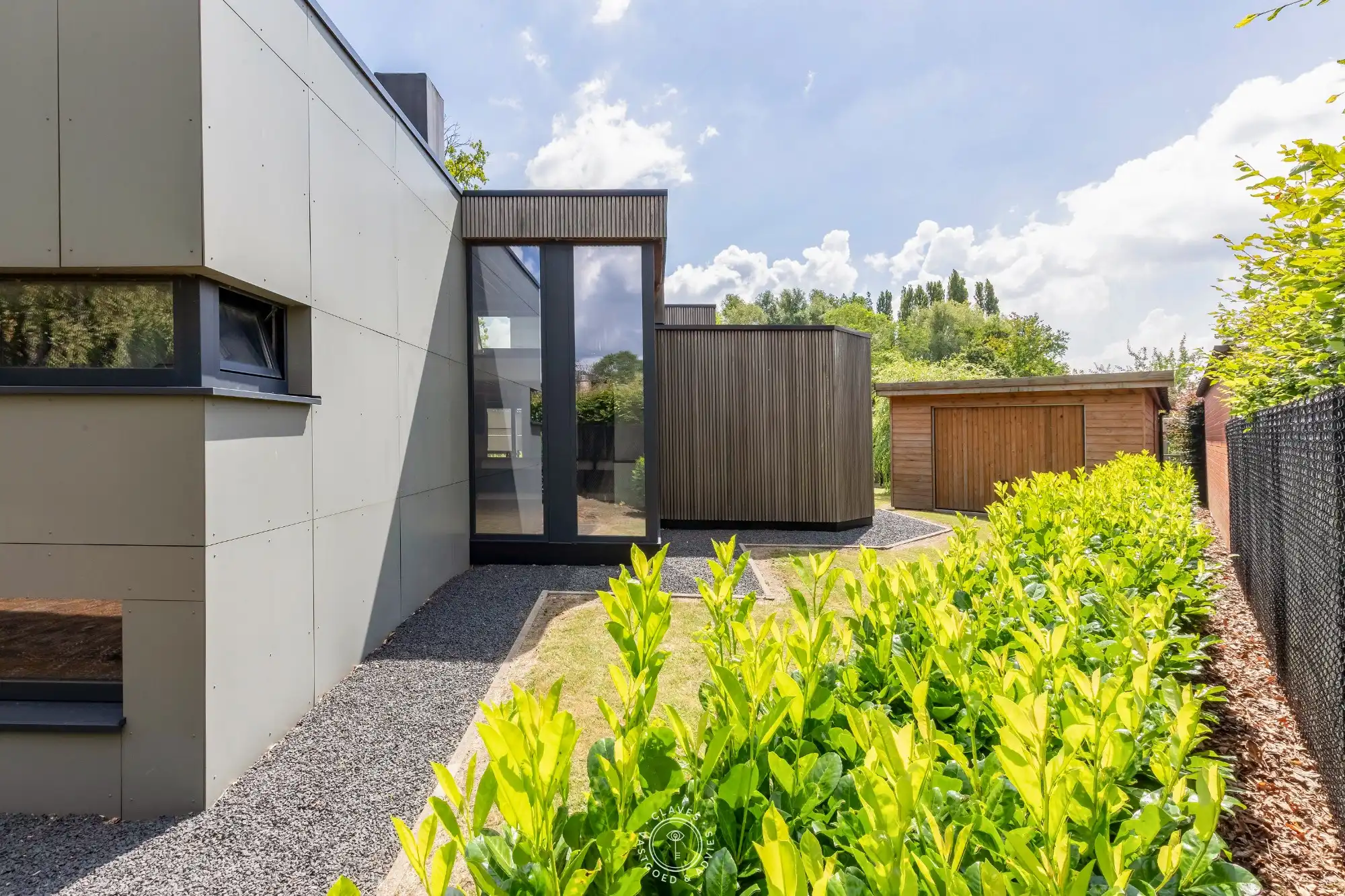 Architecturale seventies villa in energiezuinig jasje foto 3