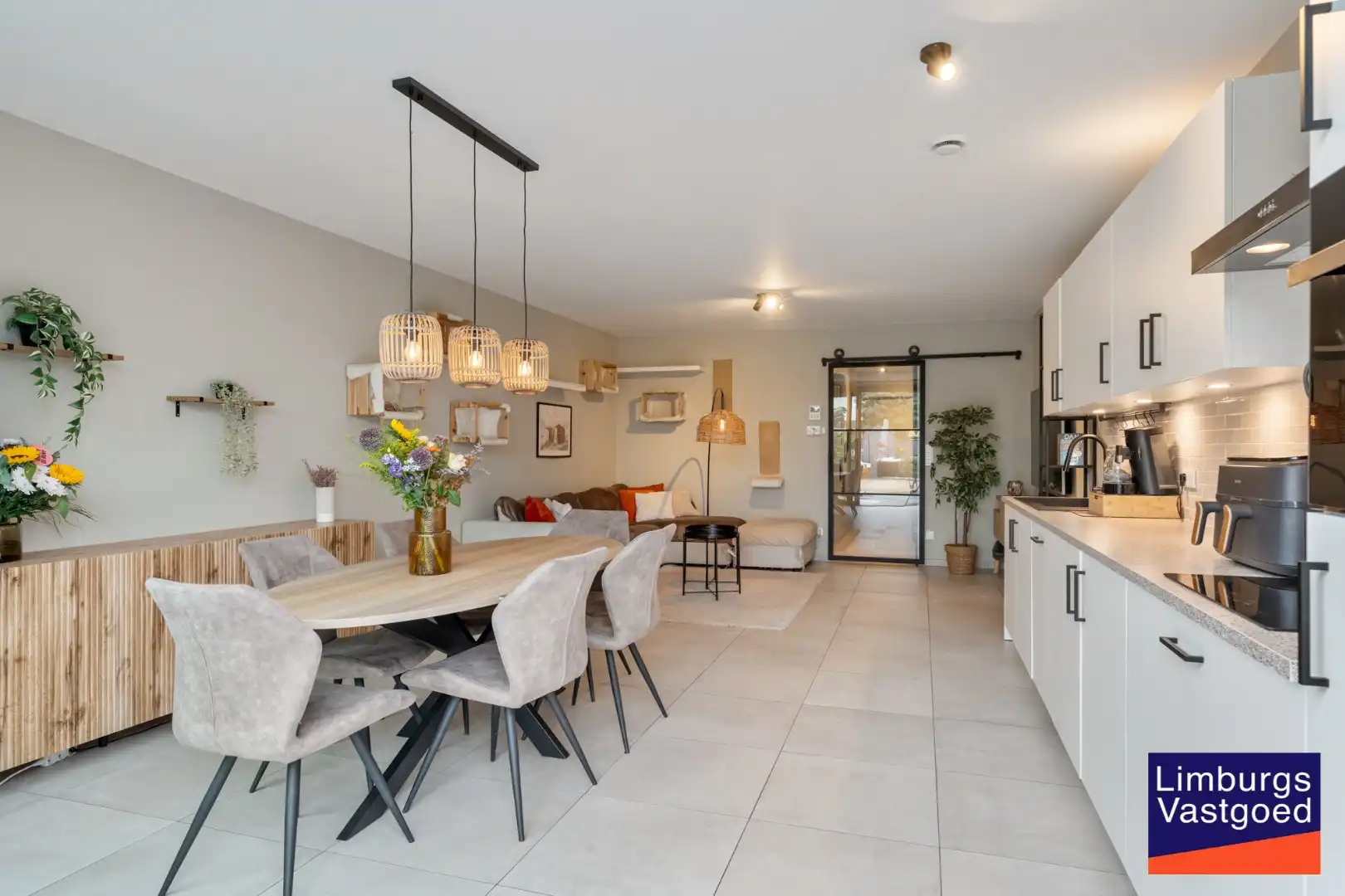 Gelijkvloers appartement (95m²), 2 slpk, ruim terras/tuin, autostaanplaats + kelderberging foto 10