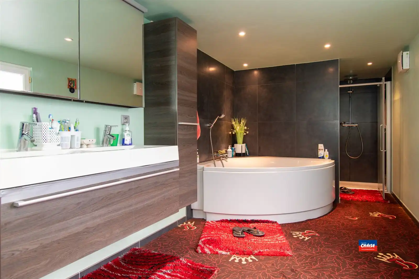 Rijwoning met 5 slaapkamers en tuin foto 8