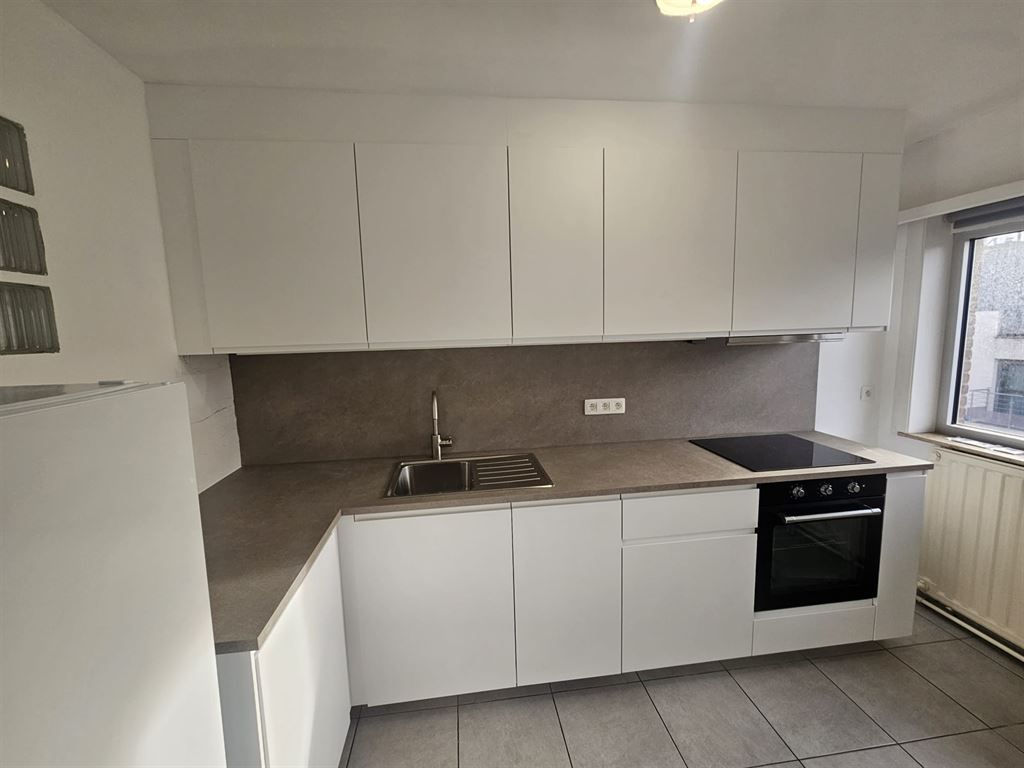 Gerenoveerd appartement met garagebox foto 5