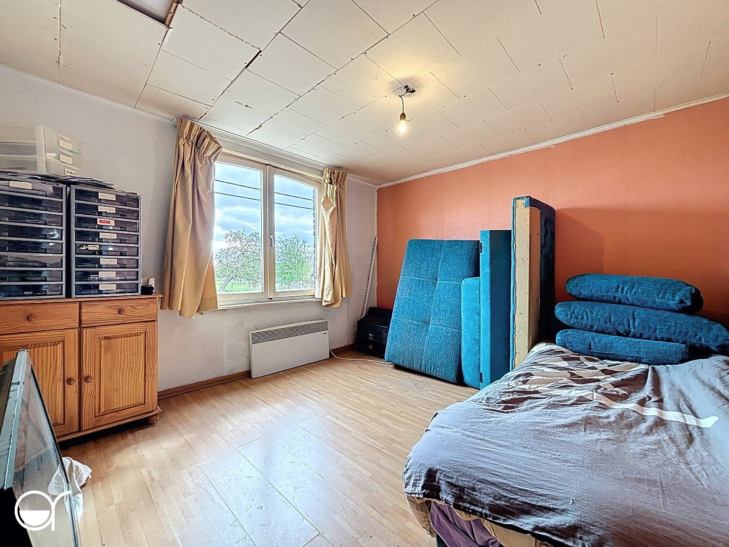 Te renoveren woning met uitzicht op de velden foto 17