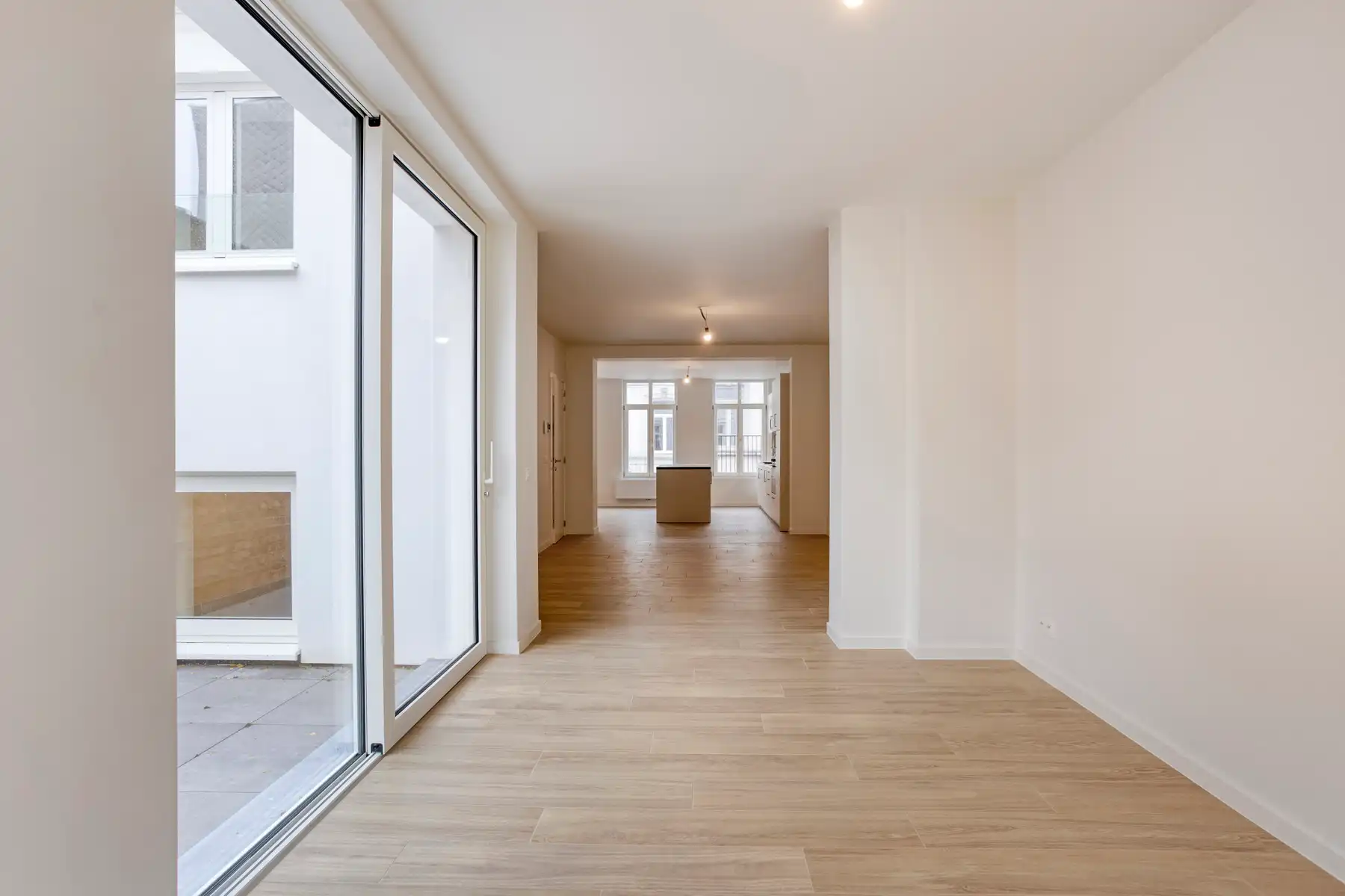 Stijlvol gerenoveerd duplex-appartement met terras foto 13