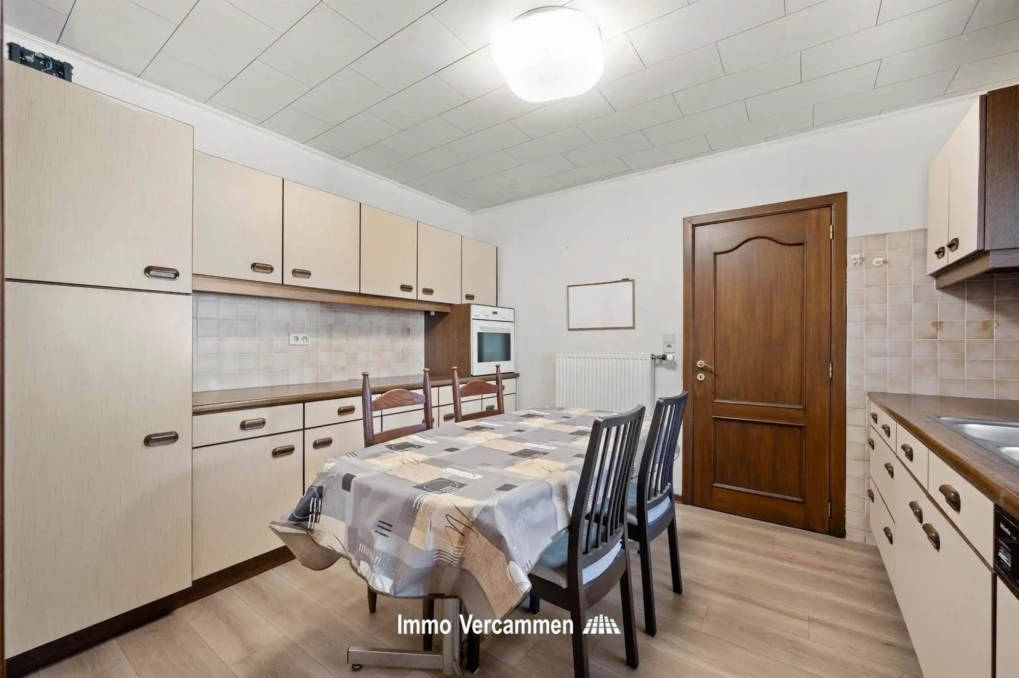 Verrassend ruime woning, gelegen in een rustige verkaveling te Hever foto 8