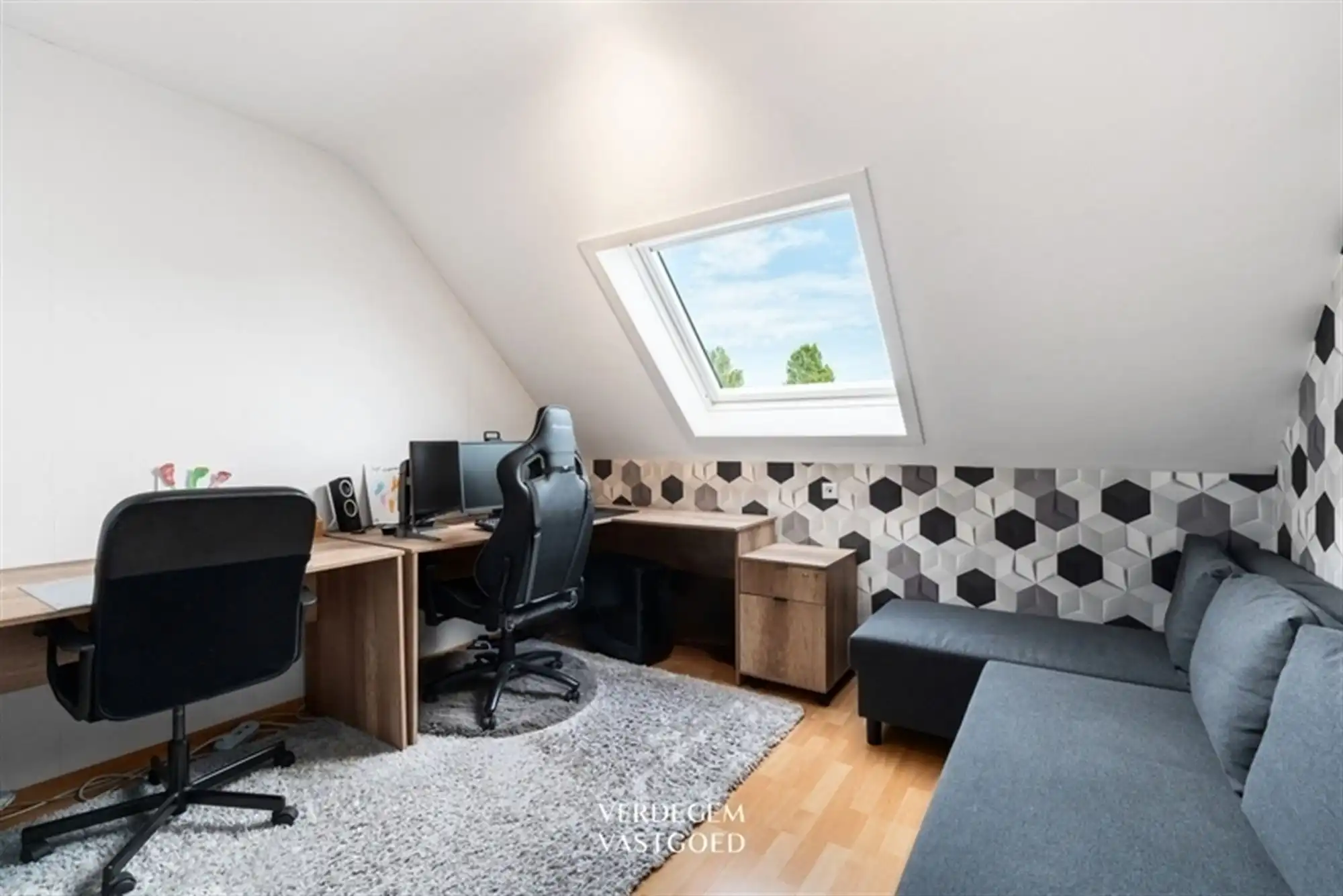 Rustig gelegen woning met 3 slaapkamers en fijne tuin foto 8