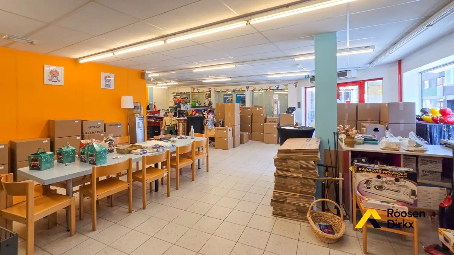 Handelspand met 254m² met hoge zichtbaarheid en unieke ligging in hartje Bree foto 4