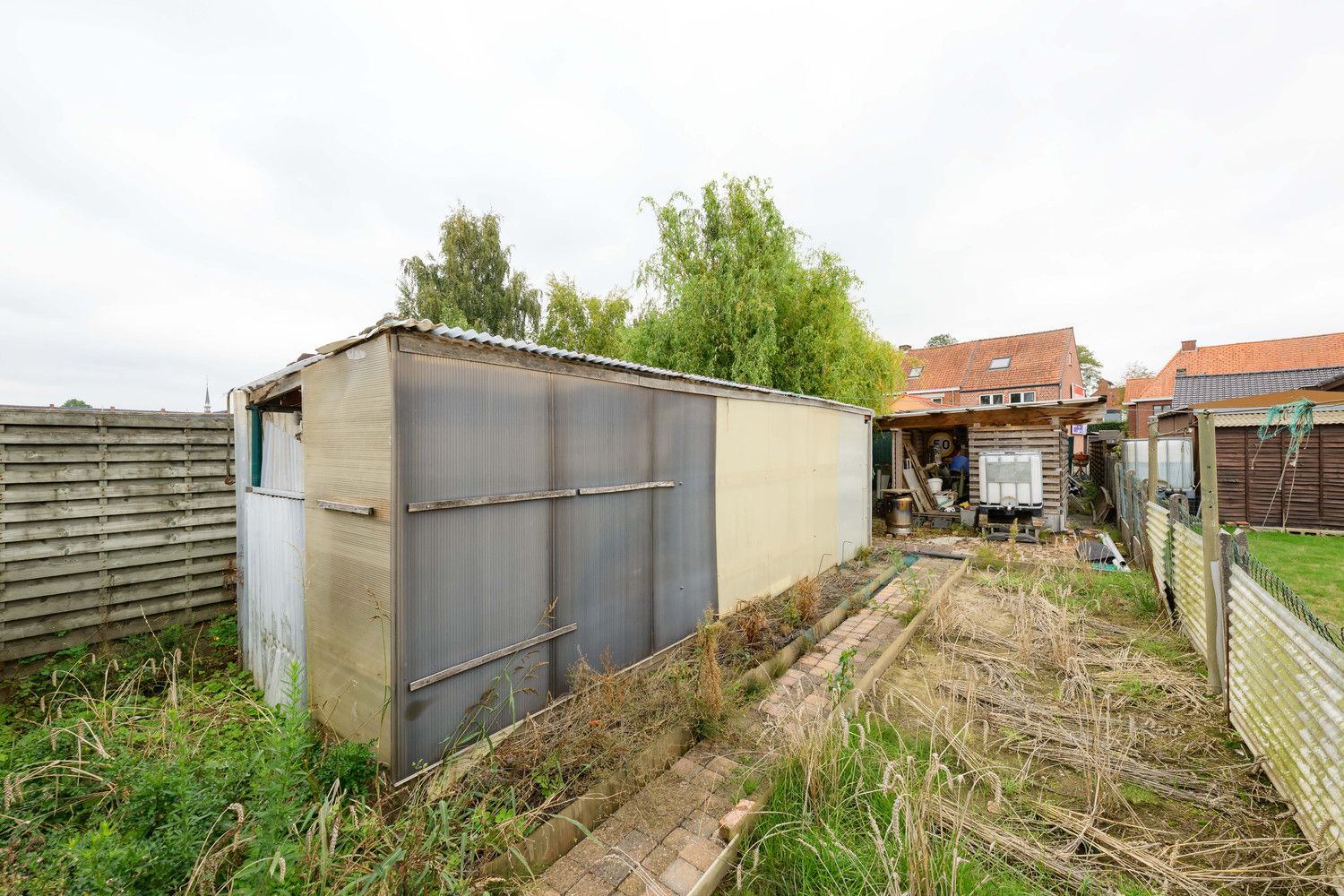 Totaal te renoveren woning te Pittem. foto 21