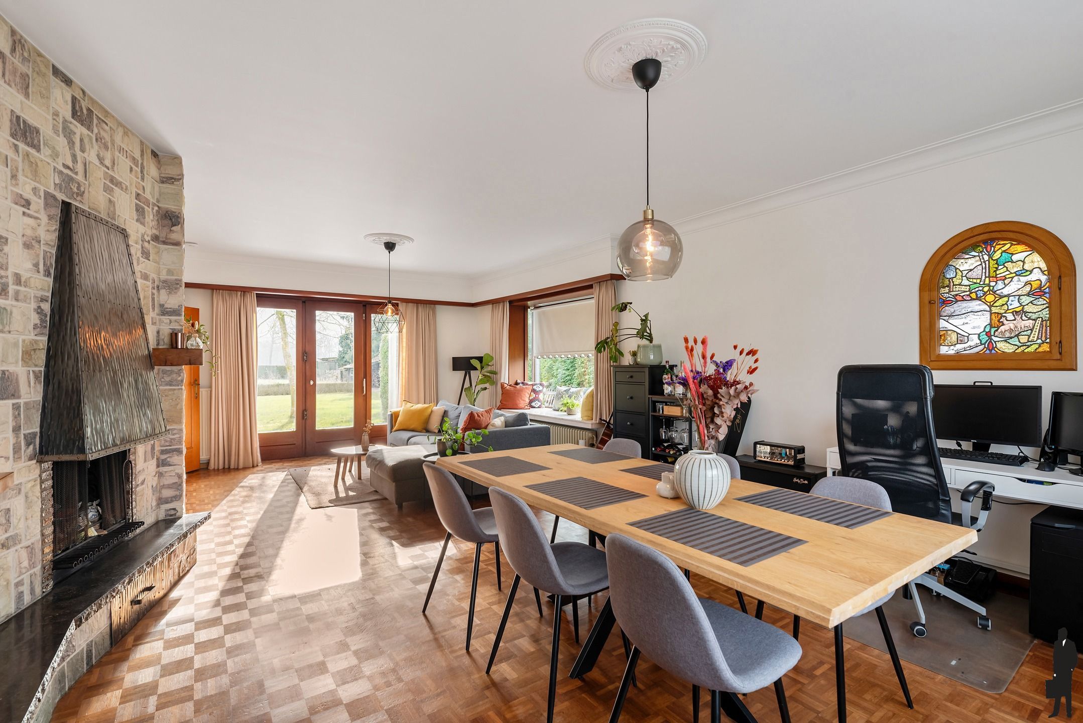 Woning met 3 slaapkamers op perceel van ca. 3.352 m² foto 4