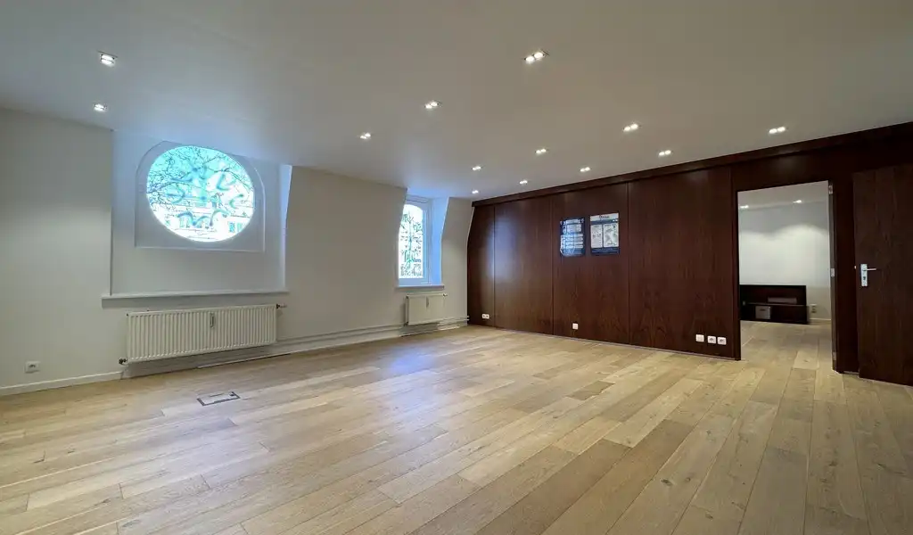 Kantoren te huur in monumentale herenwoning in Anwerpen foto 7