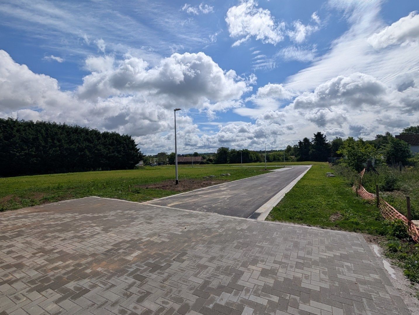 Projectgrond  te koop in nieuwe verkaveling (4 woningen) foto {{pictureIndex}}