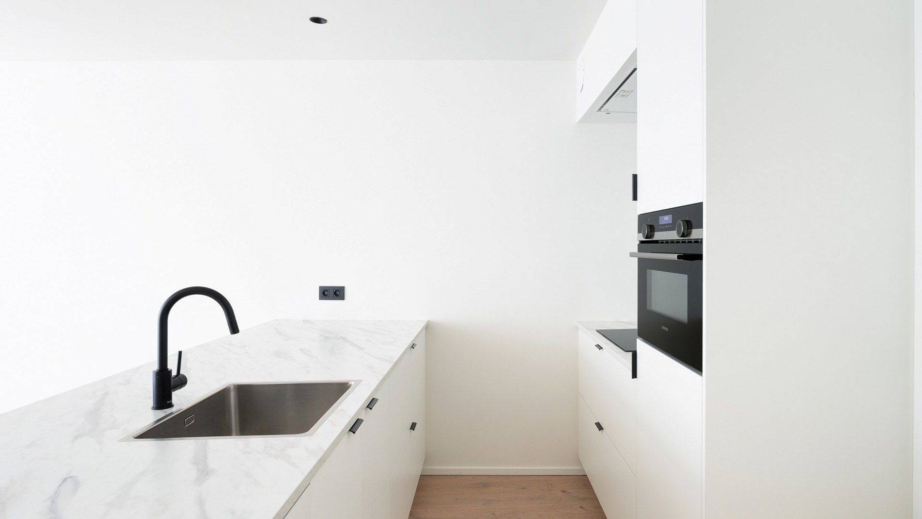 Nieuw appartement met 2 slaapkamers centraal gelegen te Heist foto 8