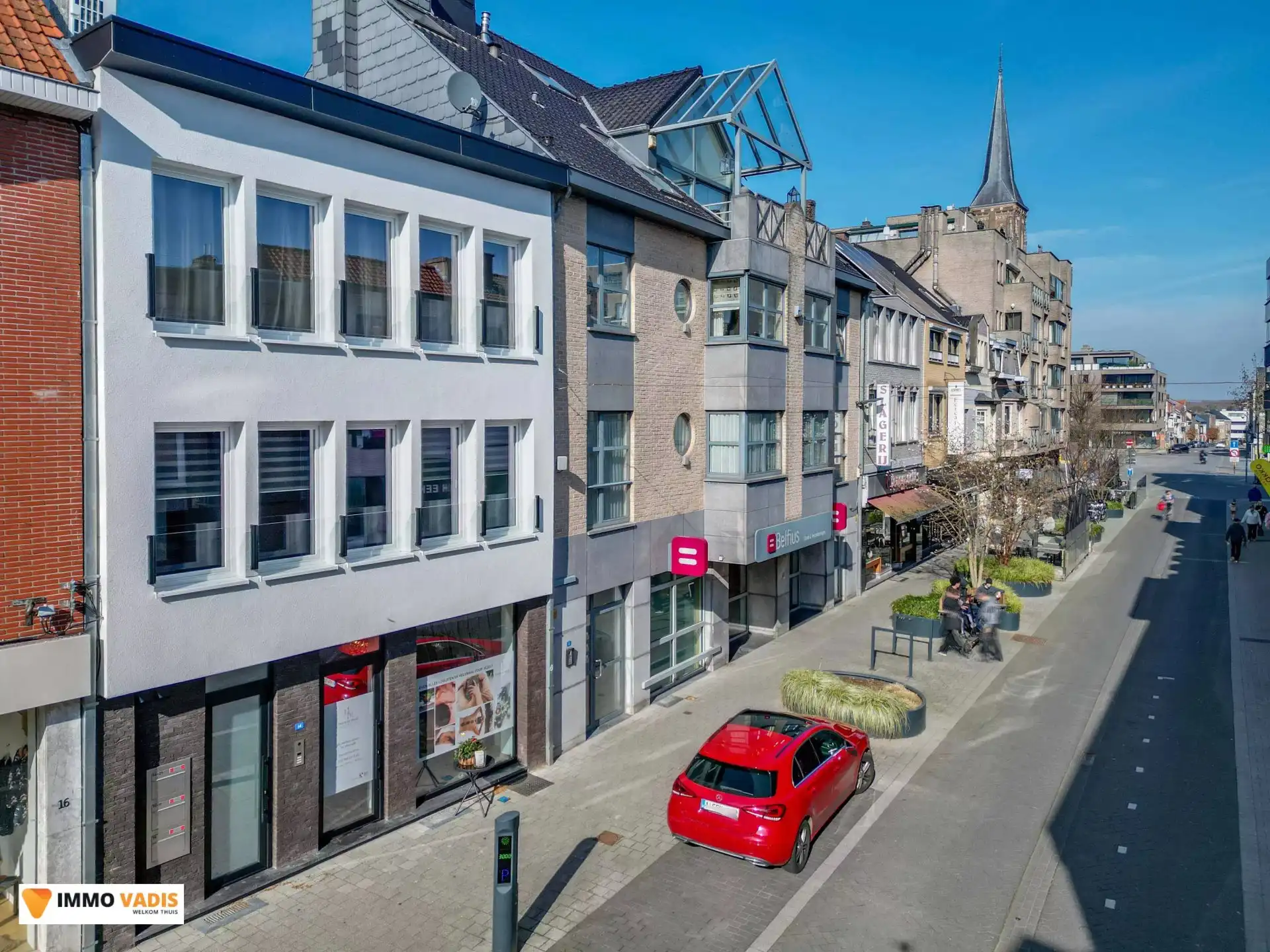 Handelspand met instapklare woning op toplocatie foto 2