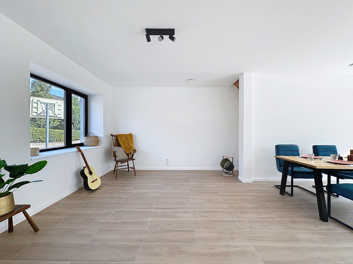 Instapklare vernieuwbouwwoning in het hart van Wezemaal foto 10