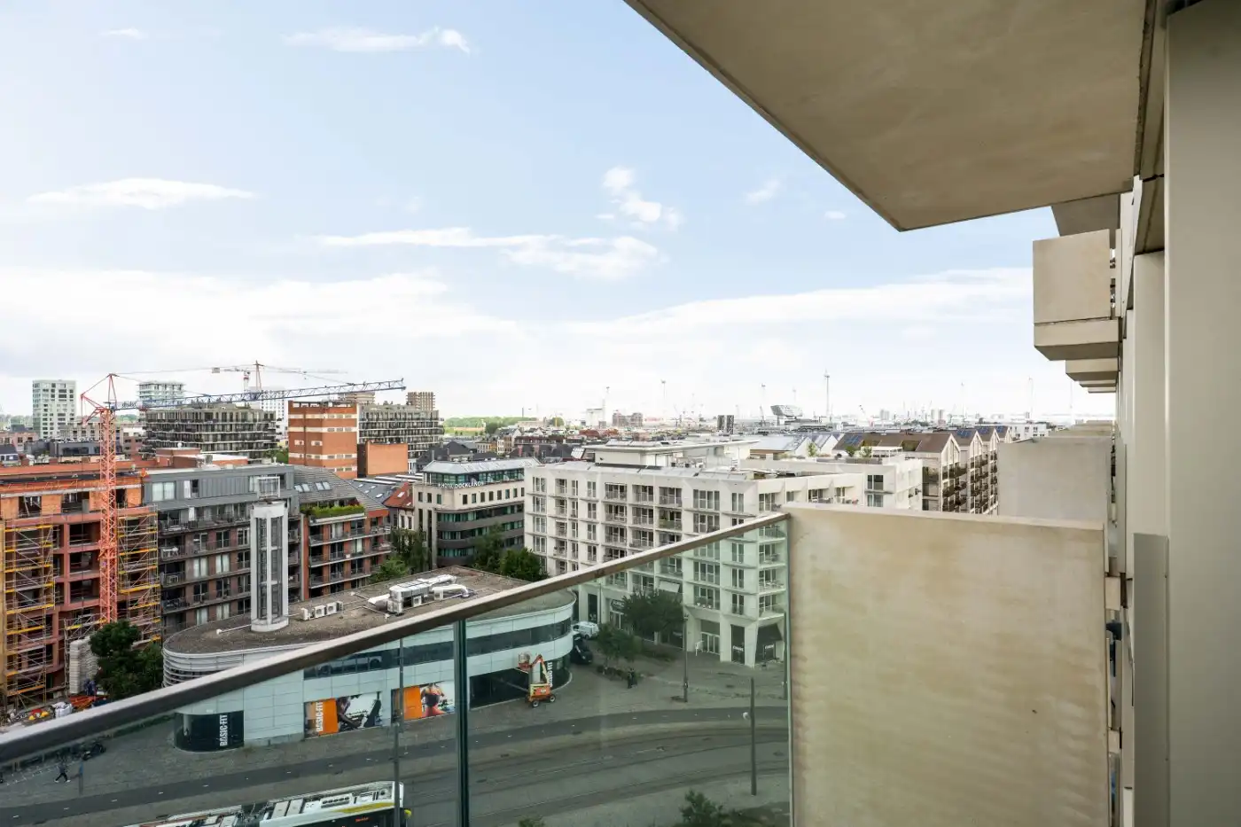 Recent app. op 8e verd. met 1 slpk. in Cadix-buurt te Antwerpen foto 17