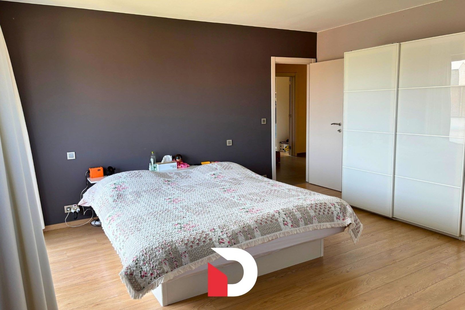 Halfopen woning met 3 slaapkamer, tuin en garage foto 11