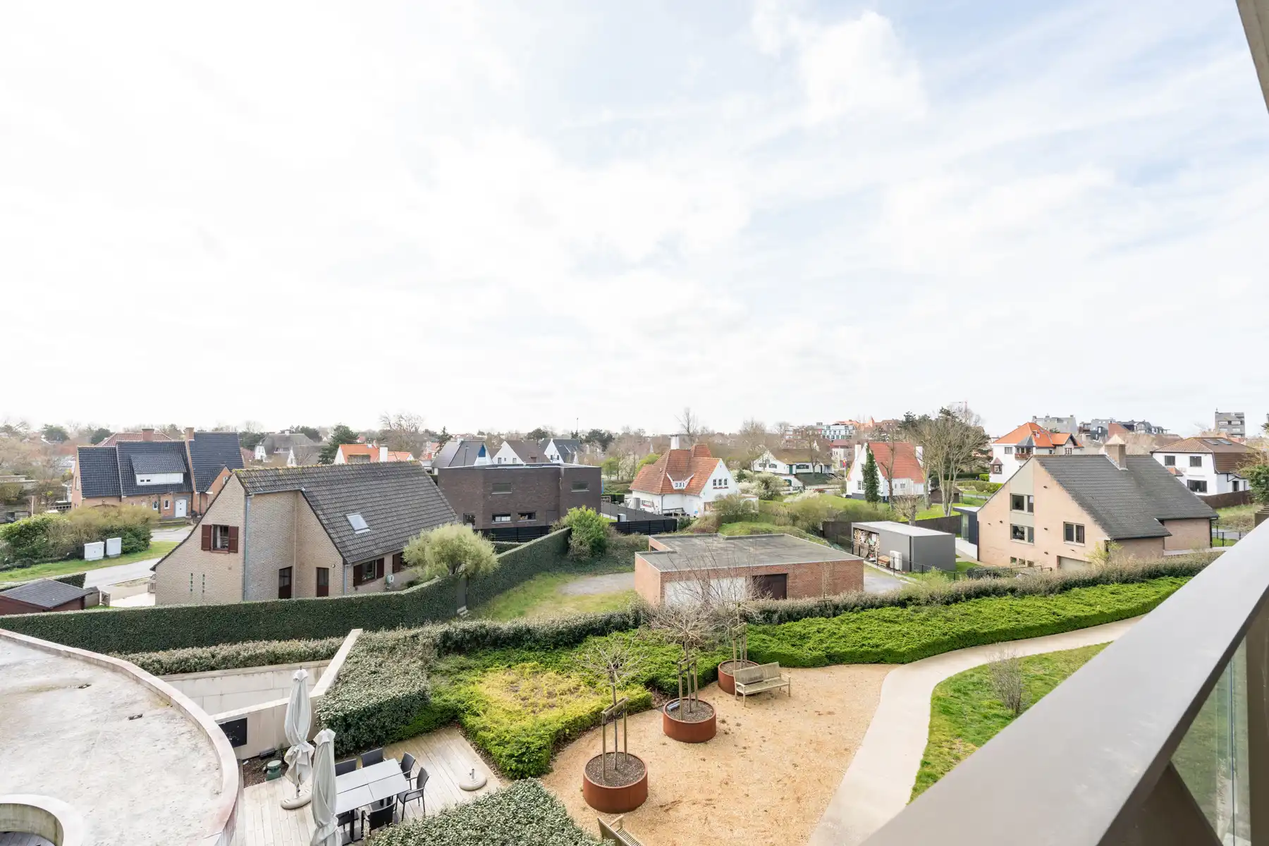 Moderne assistentiewoning met zonneterras foto 10