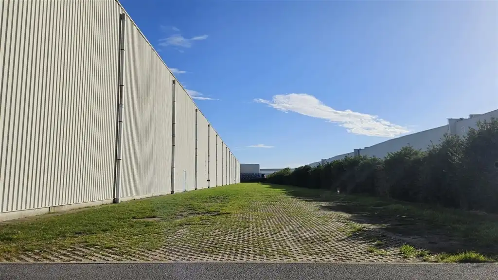 Logistieke units met kantoren foto 6
