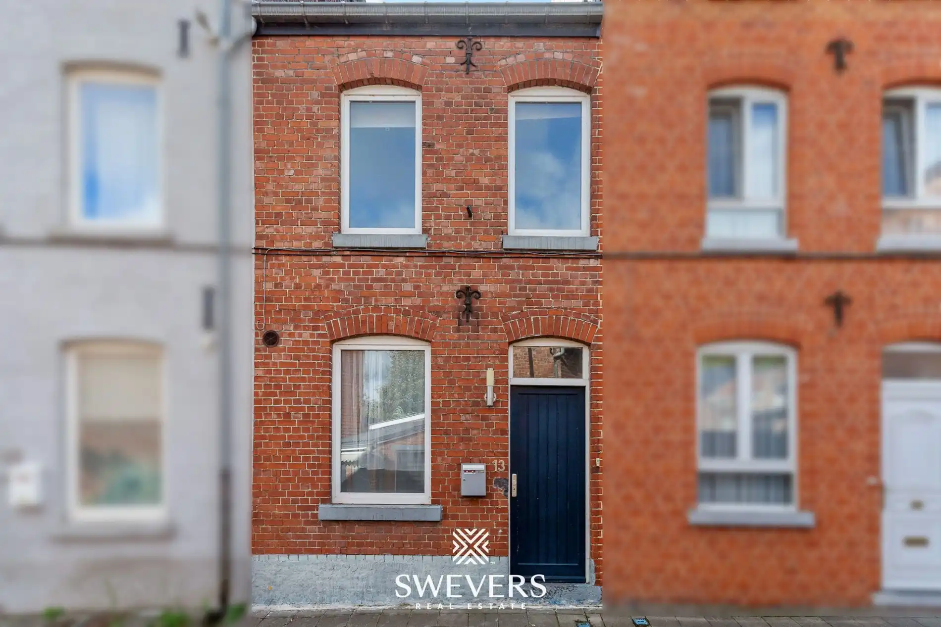 Charmante rijwoning met stadstuin in het hart van Tongeren   foto {{pictureIndex}}