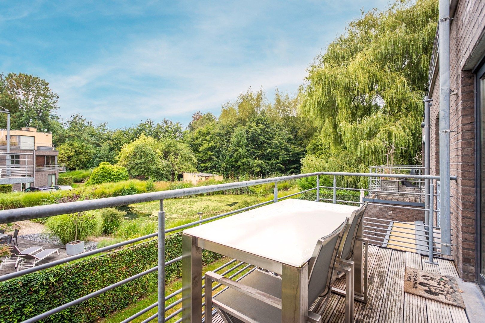 Ruim duplex appartement (131m²) met 2 terrassen, 3 slpks en 2 autostpl. foto 8