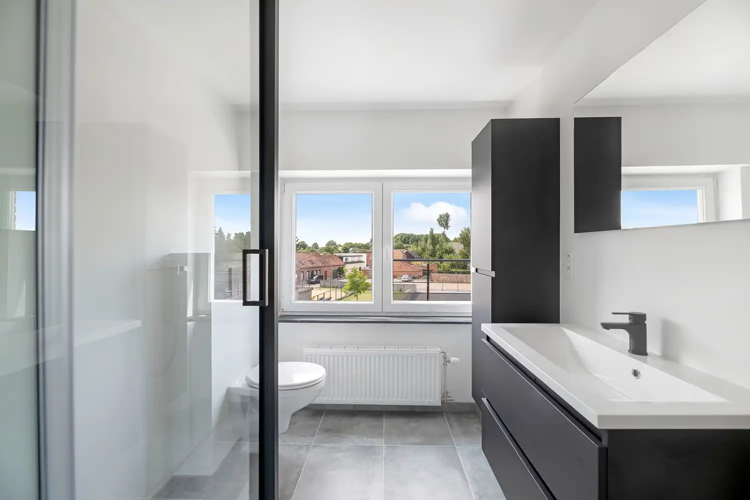 Gerenoveerd appartement met 2 slpkrs foto 7