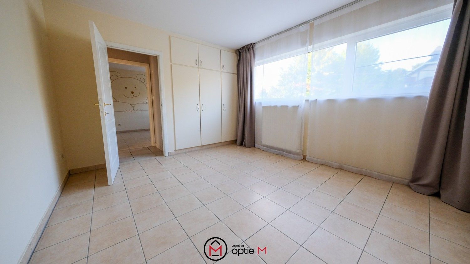 Investeringspand met handelsruimte en appartement in Merem Bilzen foto 17
