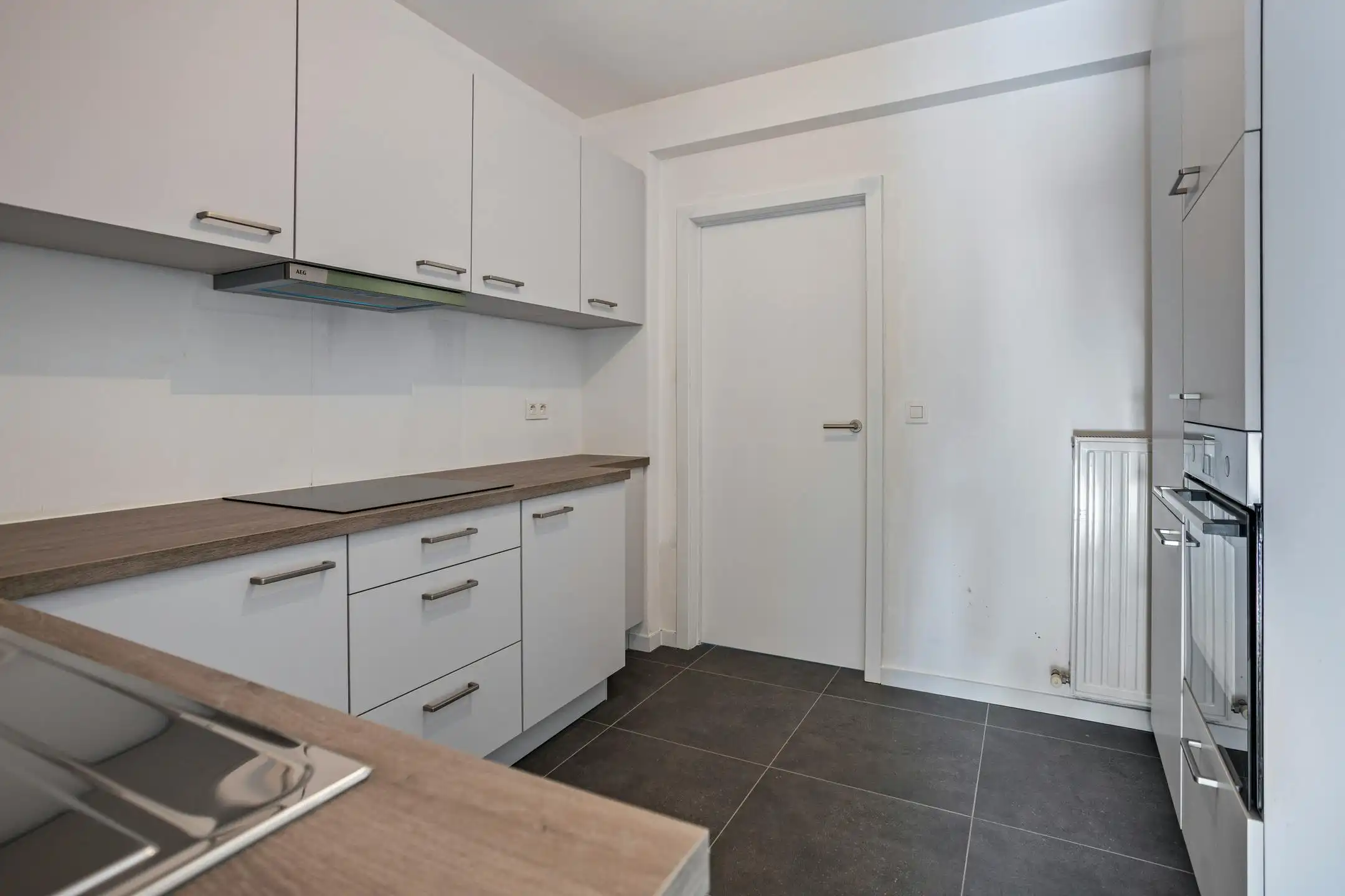 Gerenoveerd appartement met 2 slaapkamers in Boom foto 5