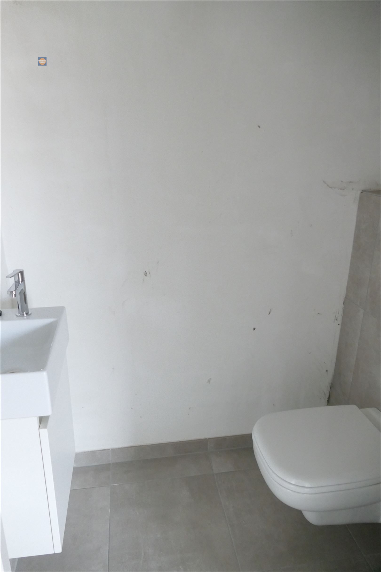 Lichtrijk appartement met terras en autostaanplaats op centrale ligging foto 13