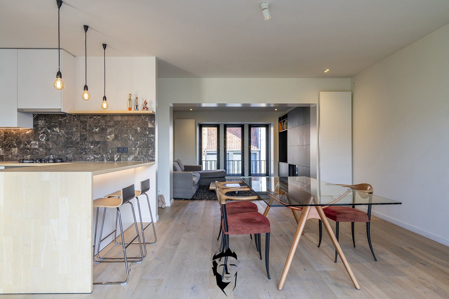 LUXUEUS WONEN foto 6