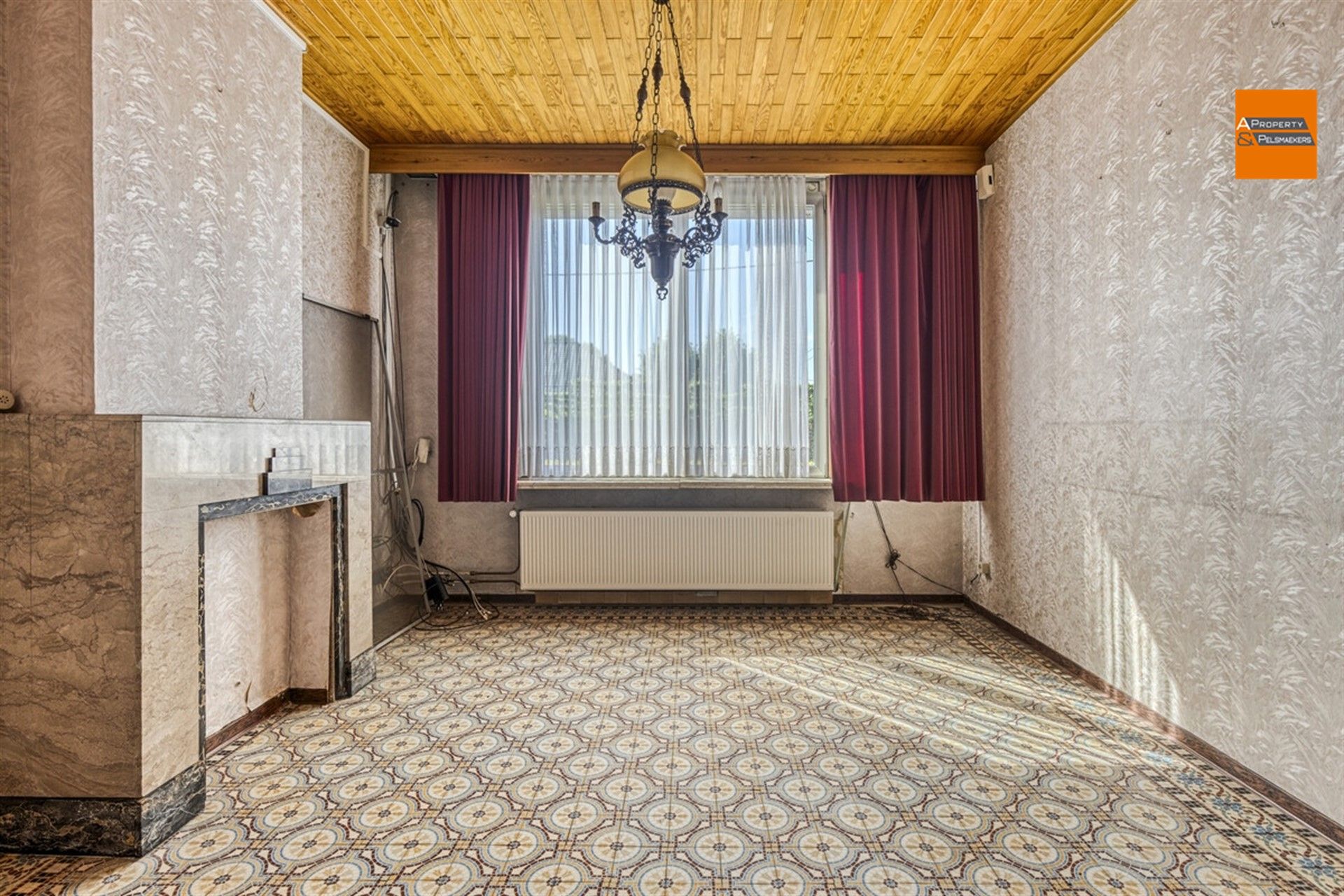 Ruime woning met potentieel in een rustige en groene omgeving foto 4