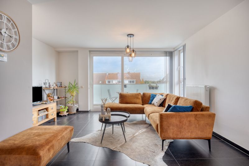 Lichtrijke duplex met 3 slaapkamers en mogelijkheid tot garage. foto 3