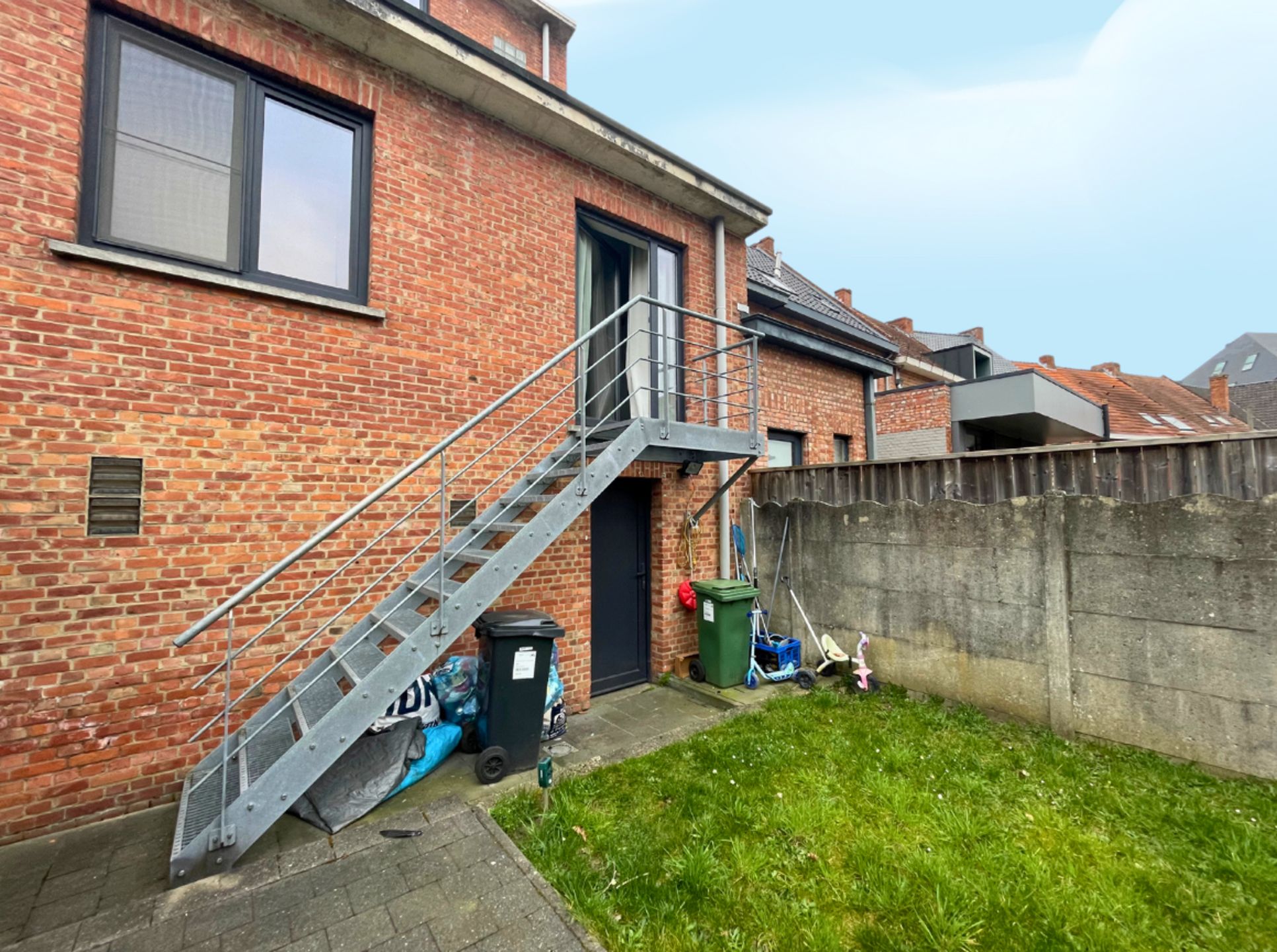 Appartementsgebouw op uitstekende locatie foto 20