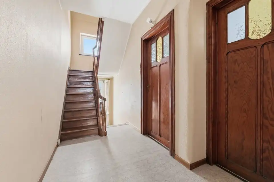 CHARMANTE WONING MET KARAKTER, RUIMTE EN UITZONDERLIJK POTENTIEEL OP RUIM PERCEEL foto 14