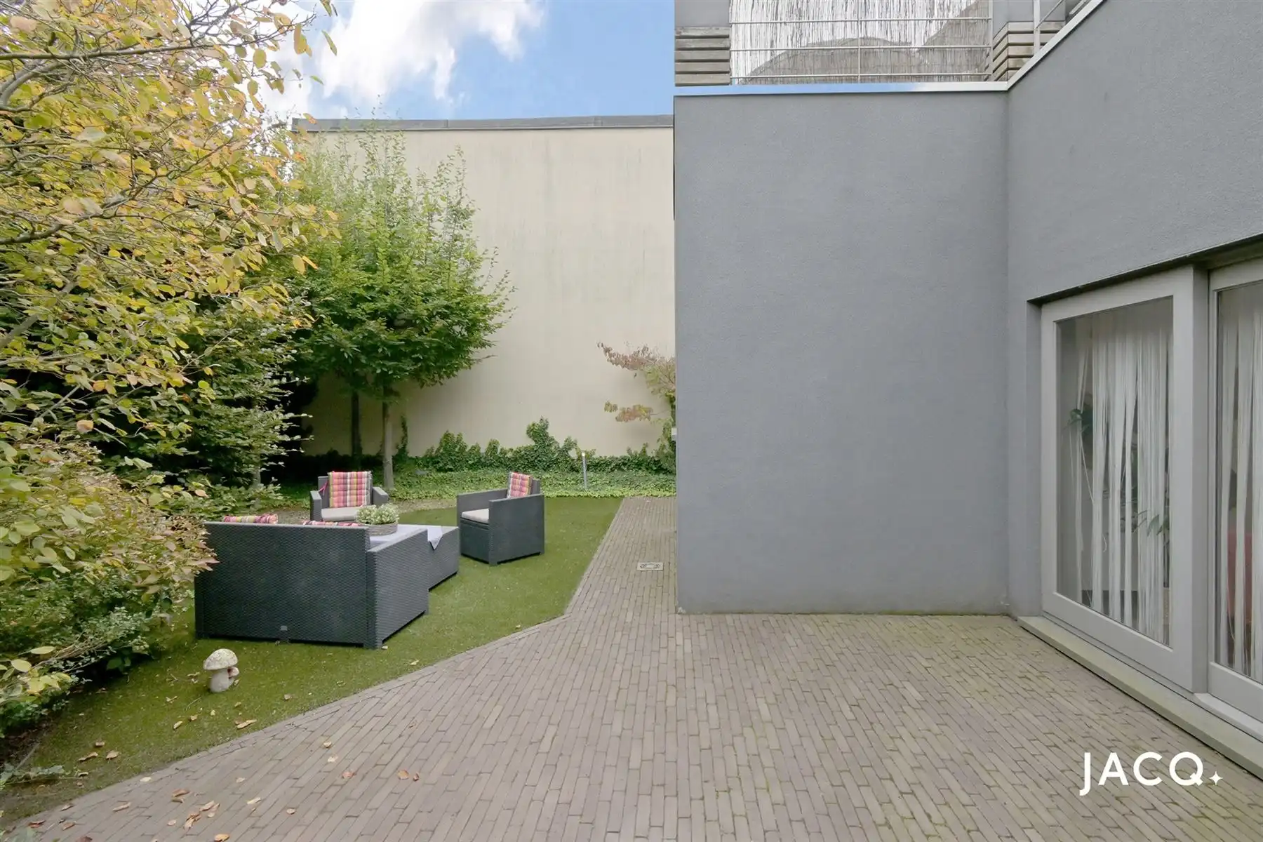 Gerenoveerd schoonheidsinstituut (156m²) met buitenruimte! foto 15