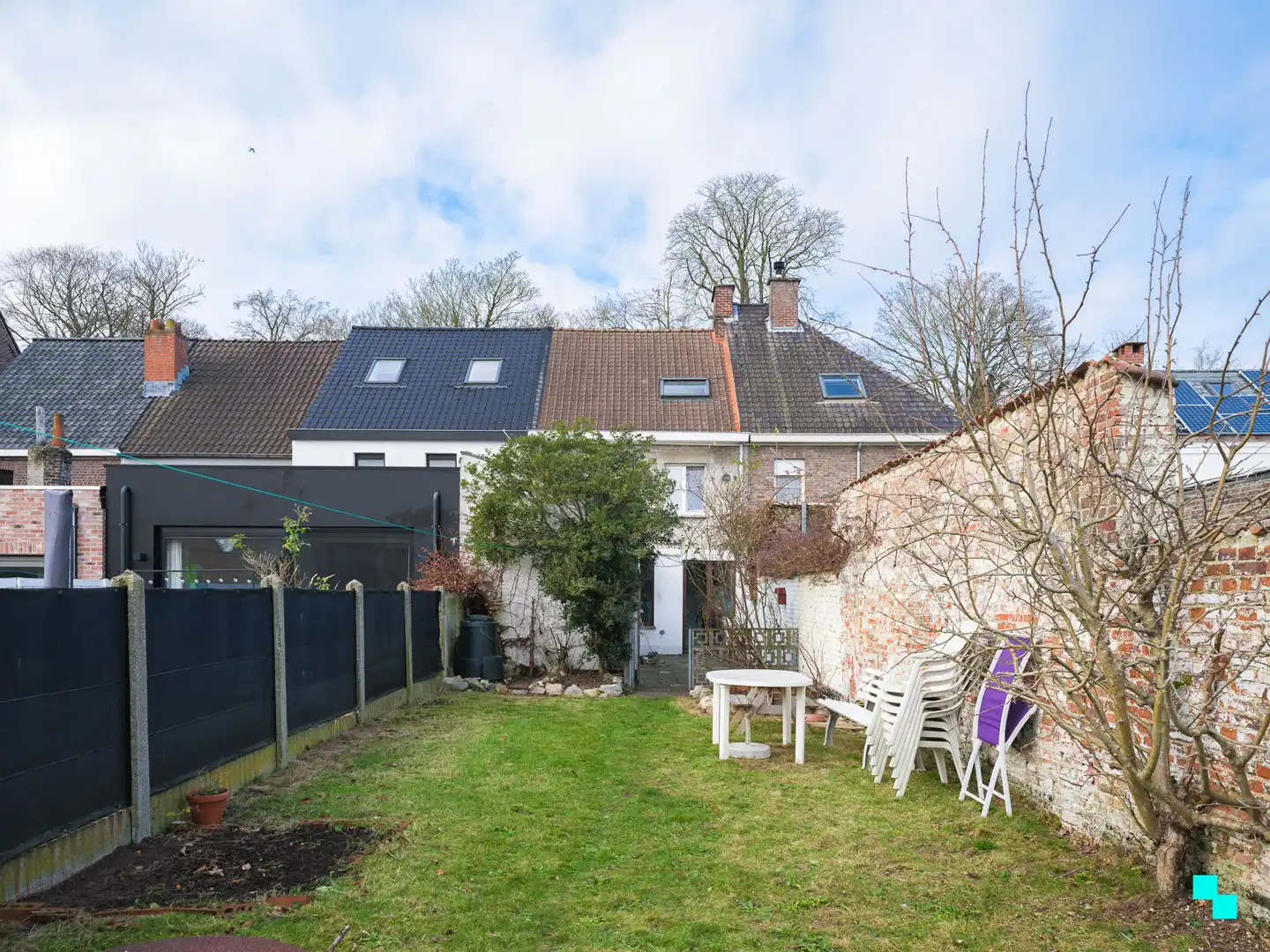 Charmante op te frissen woning met drie kamers en zonnige tuin foto 25