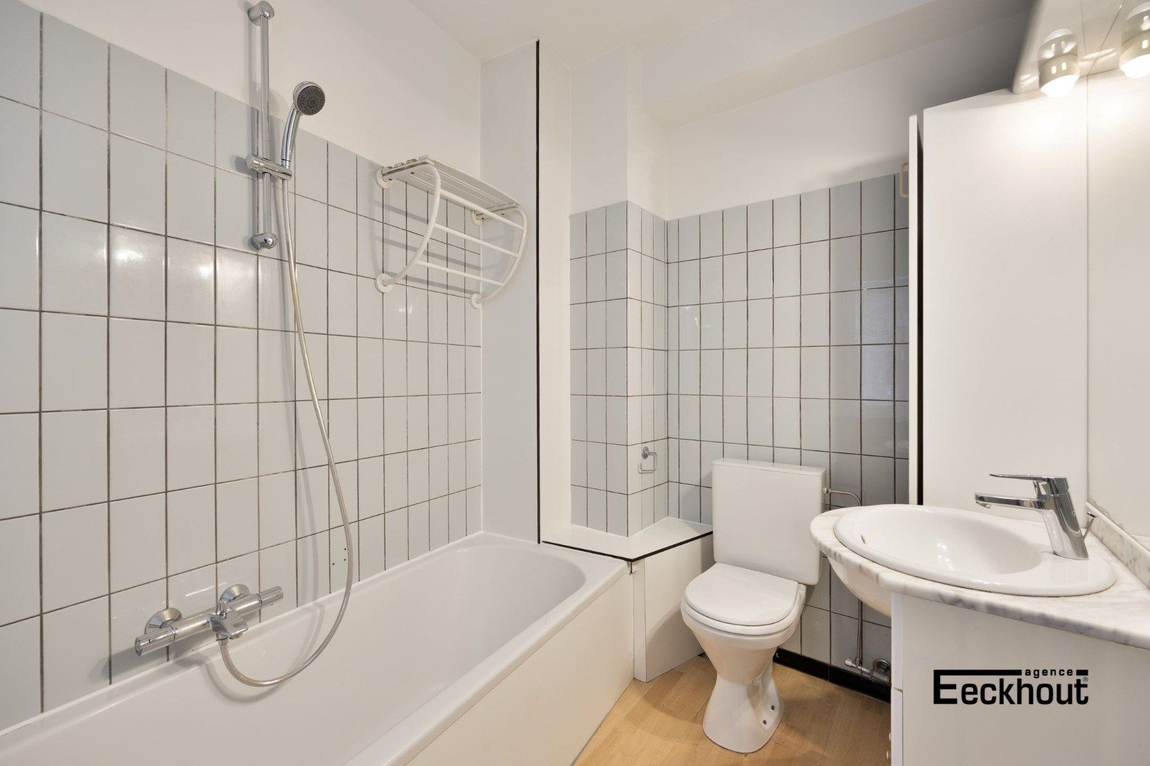 Instapklaar appartement op TOPlocatie in het hartje van Oostende! foto 10