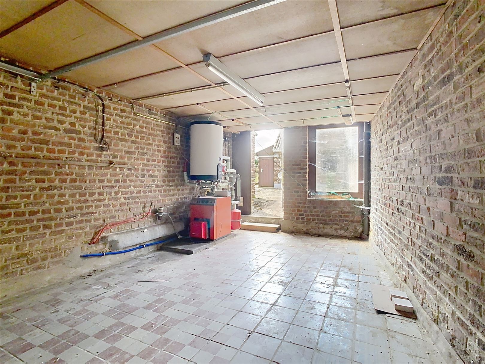 Op te frissen woning, 4 slpks, tuin, garage, 10 are foto 43