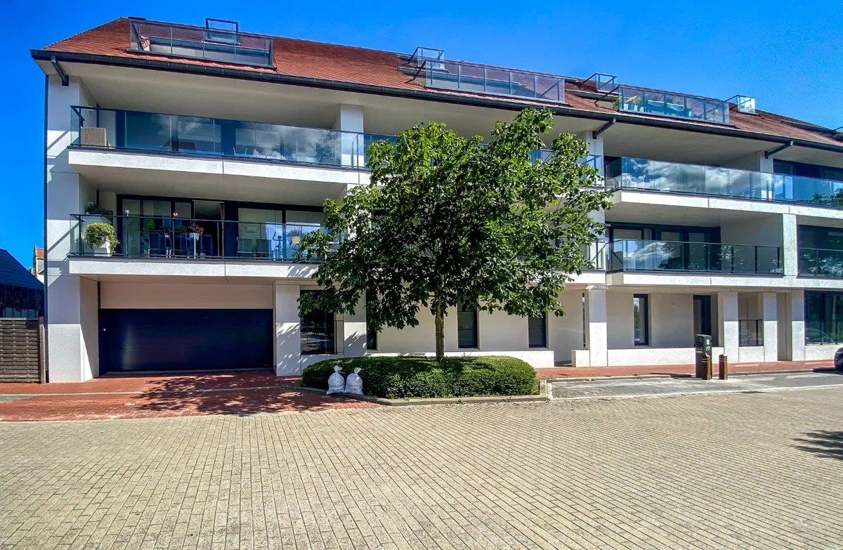 Ondergrondse privé-parkeerplaats te huur in het centrum van Nieuwpoort-Stad. foto 2