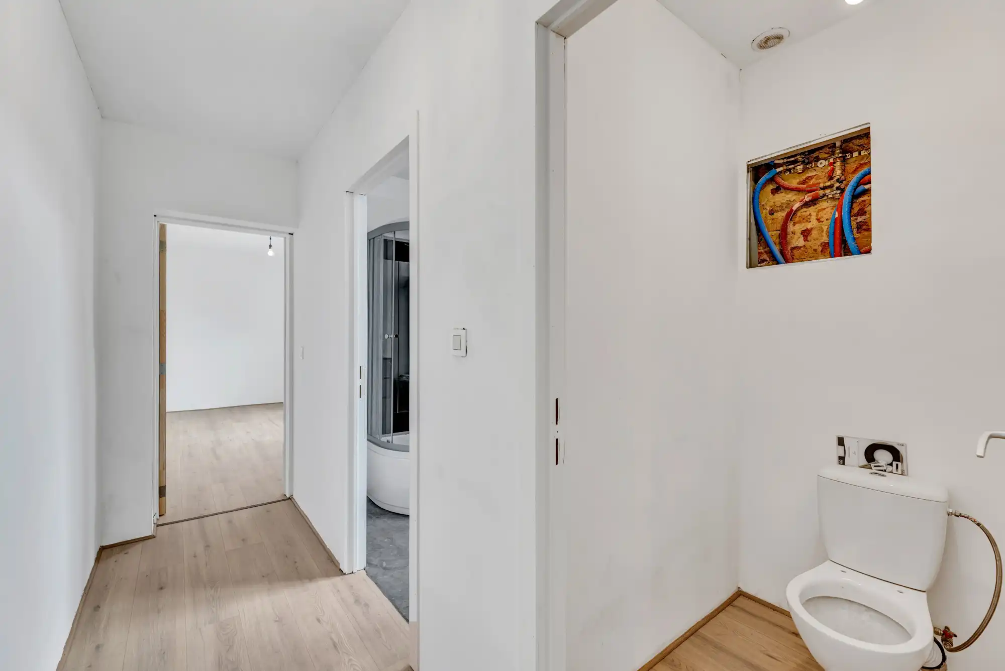 Gerenoveerd handelshuis op strategische locatie te Dilbeek! foto 18