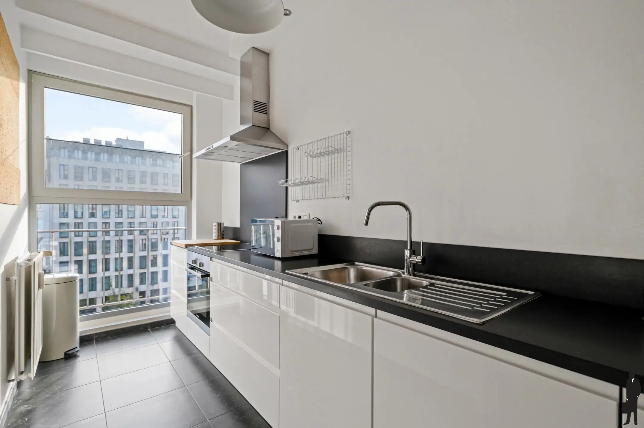 Centraal instapklaar appartement met spectaculair uitzicht foto 9