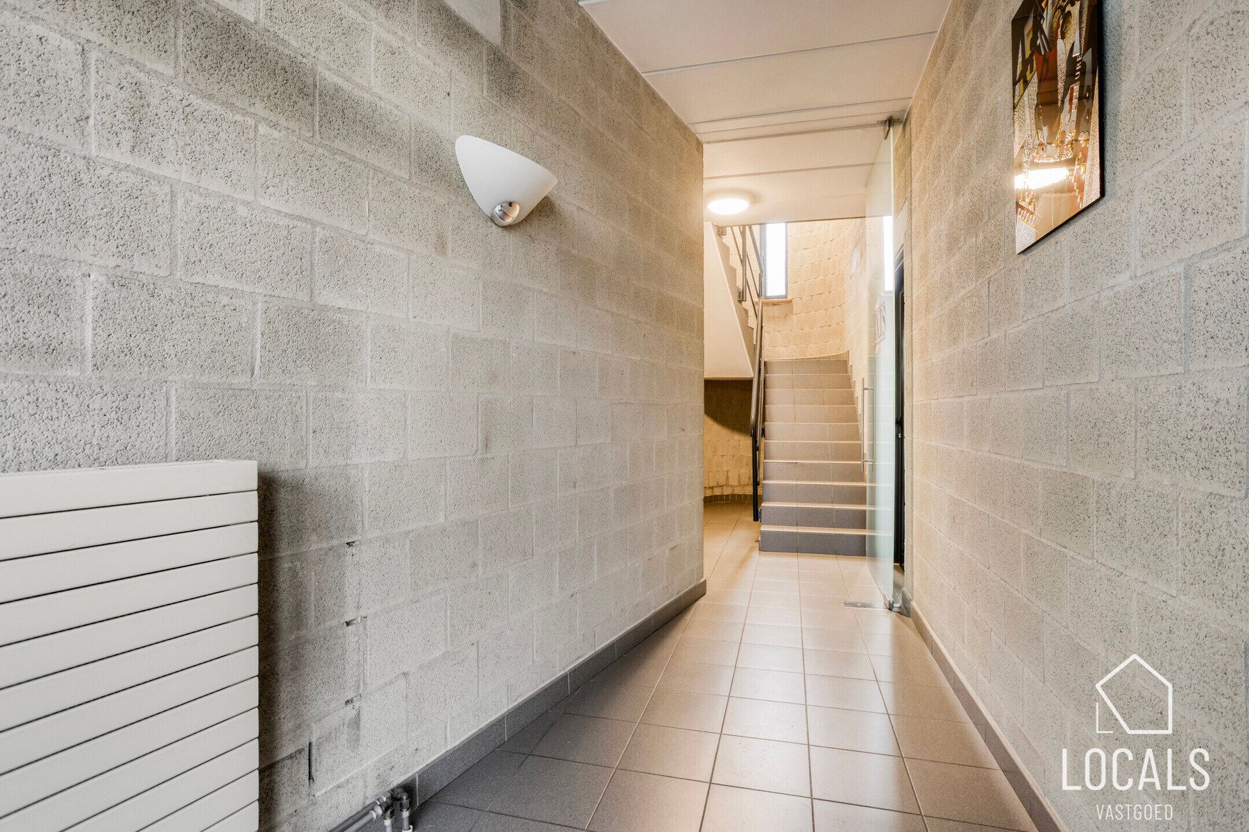 Multifunctioneel kantoorgebouw in centrum Haaltert  foto 2