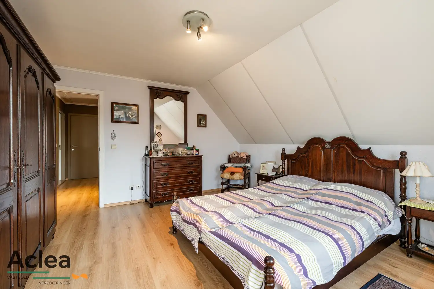 Instapklare vrijstaande woning in rustige woonwijk in Assenede foto 19