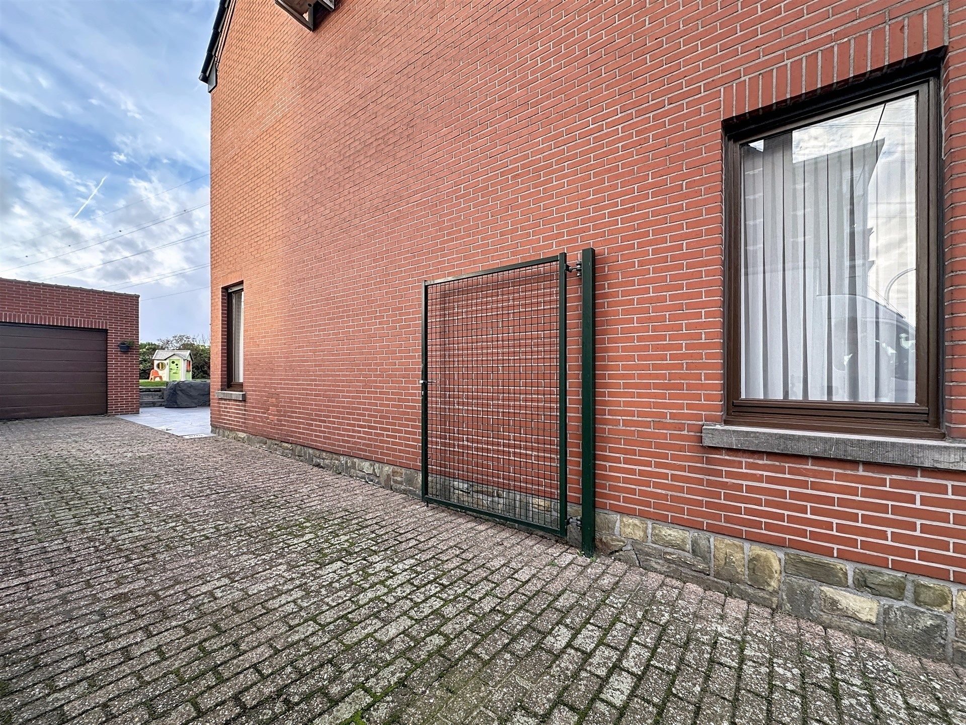 Prachtige woning met 4 slaapkamers in Bazel op perceel van 560m² foto 18